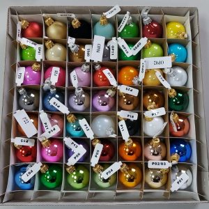 пластмасови коледни топки с лого